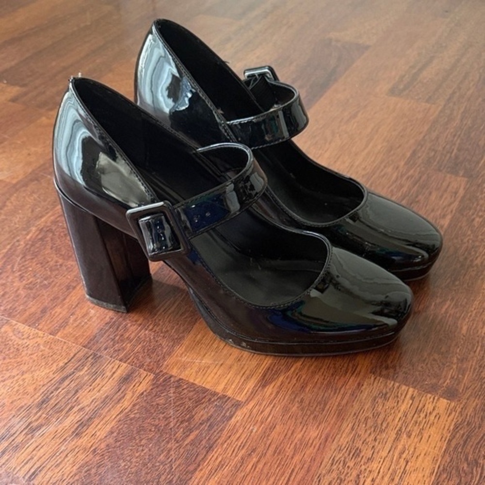 Madden Girl Classic Black Patent Mary Jane Block Heel Pumps 10